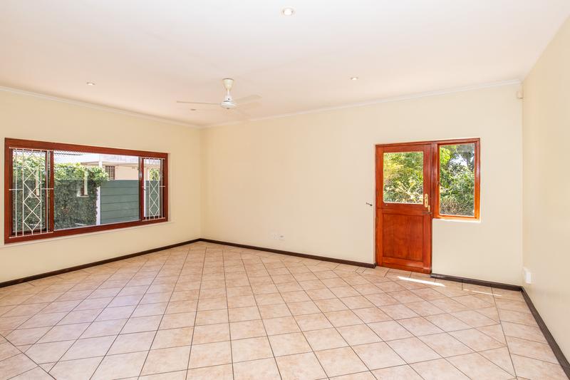 5 Bedroom Property for Sale in Bergvliet Western Cape